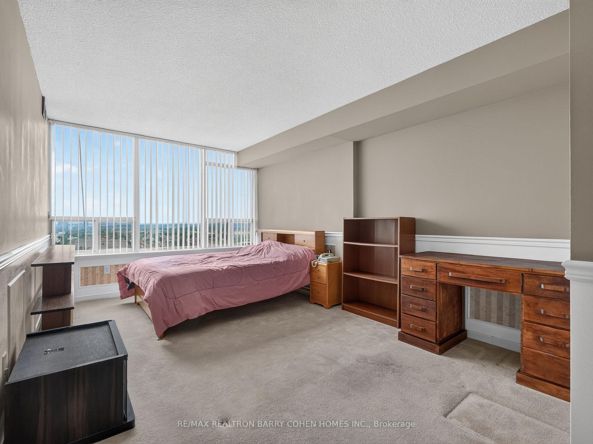 700 Constellation Drive Unit 2009 photo 12