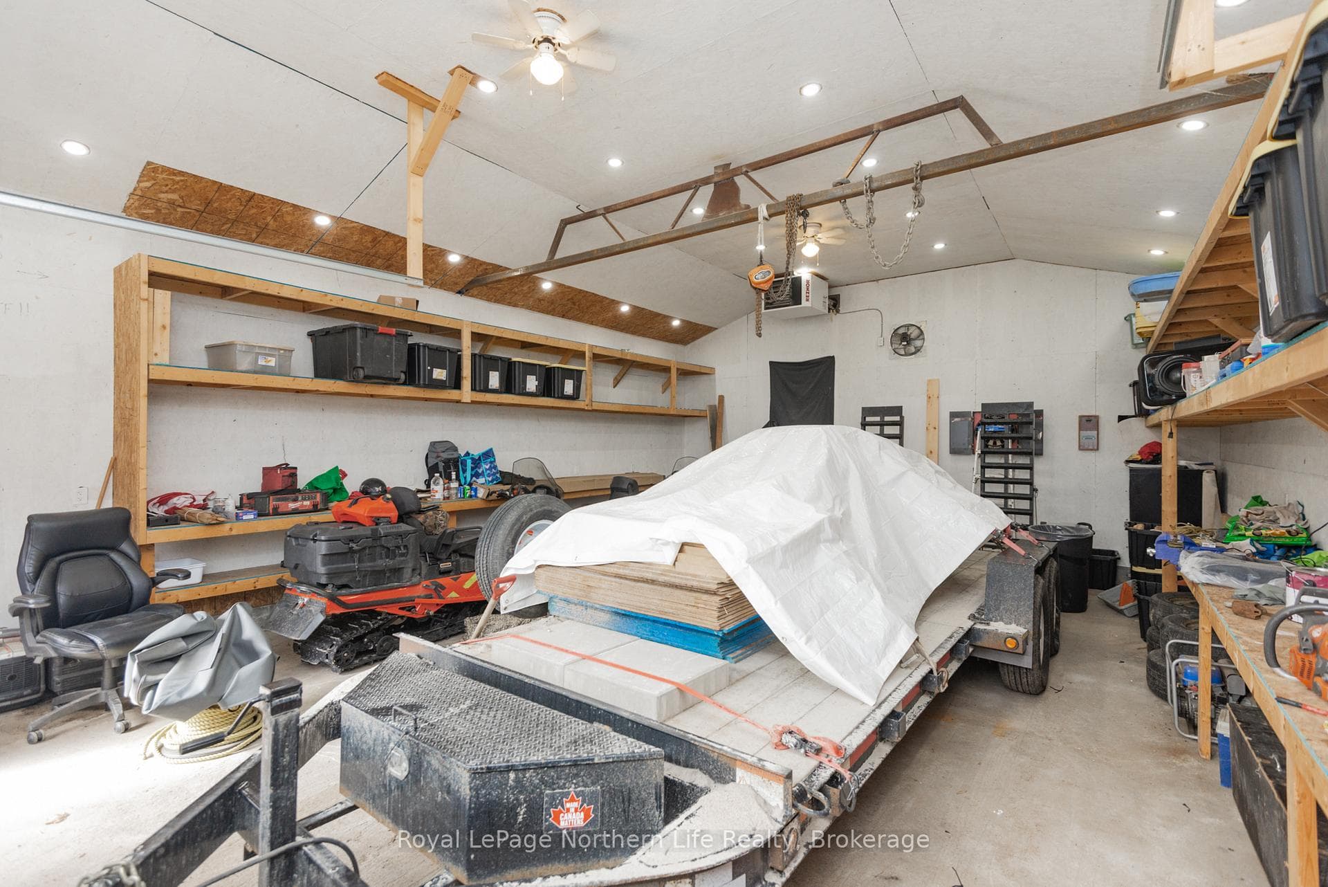 781 Brydges Street photo 41