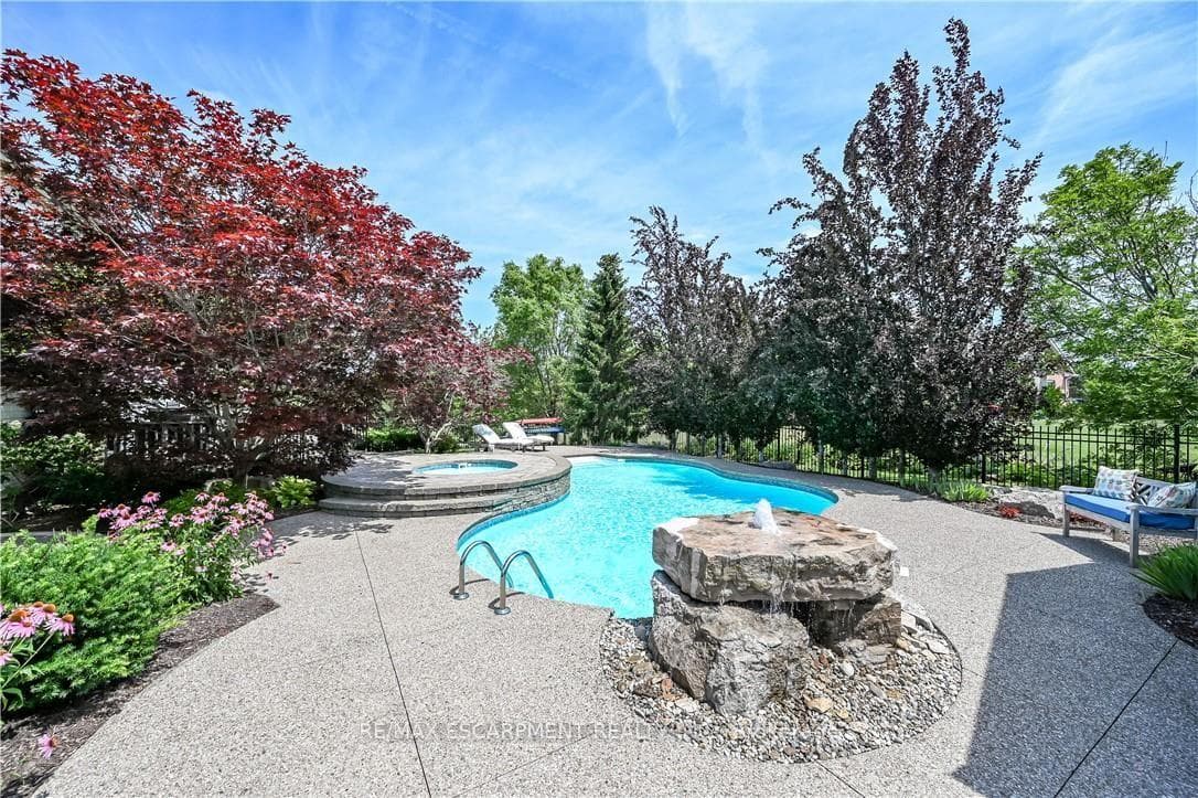 20 Haldimand Trail photo 39