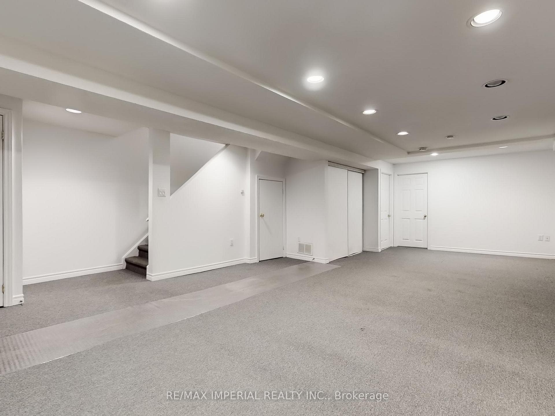30 Catalina Crescent photo 38