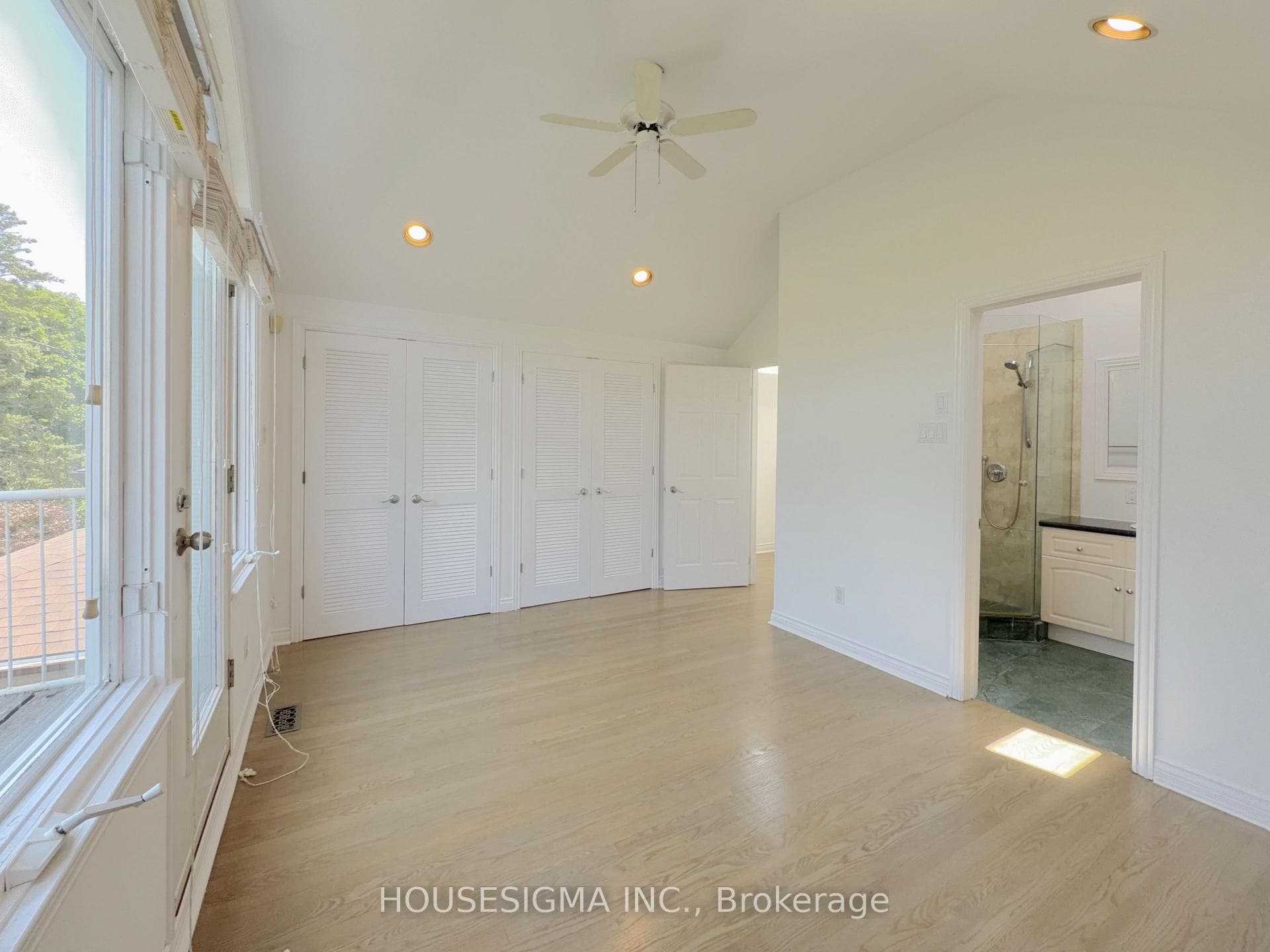 116 Cranbrooke Avenue Unit Main photo 32