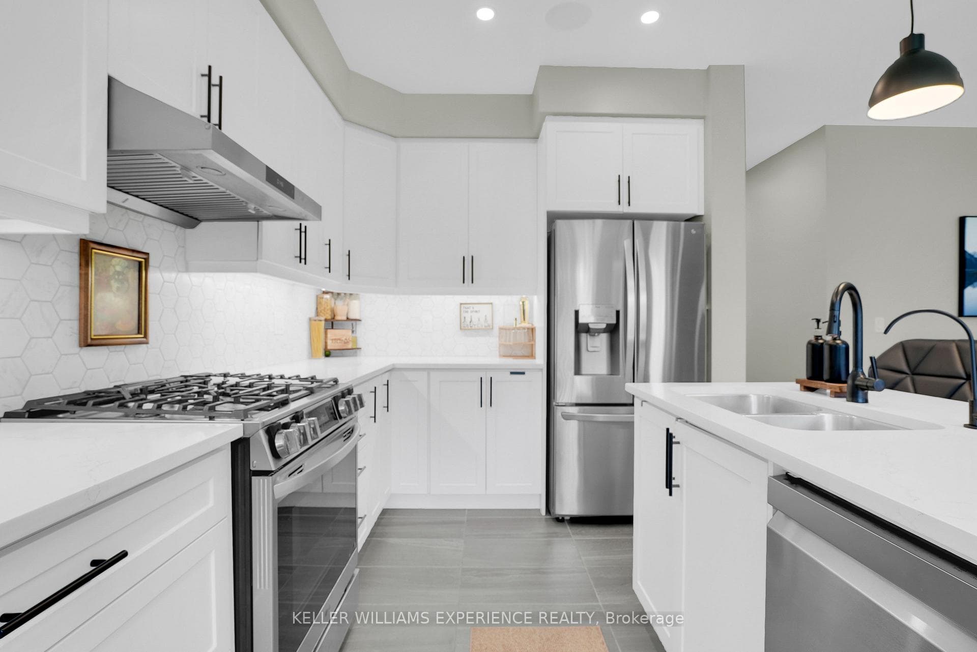 1329 Davis Loop photo 14