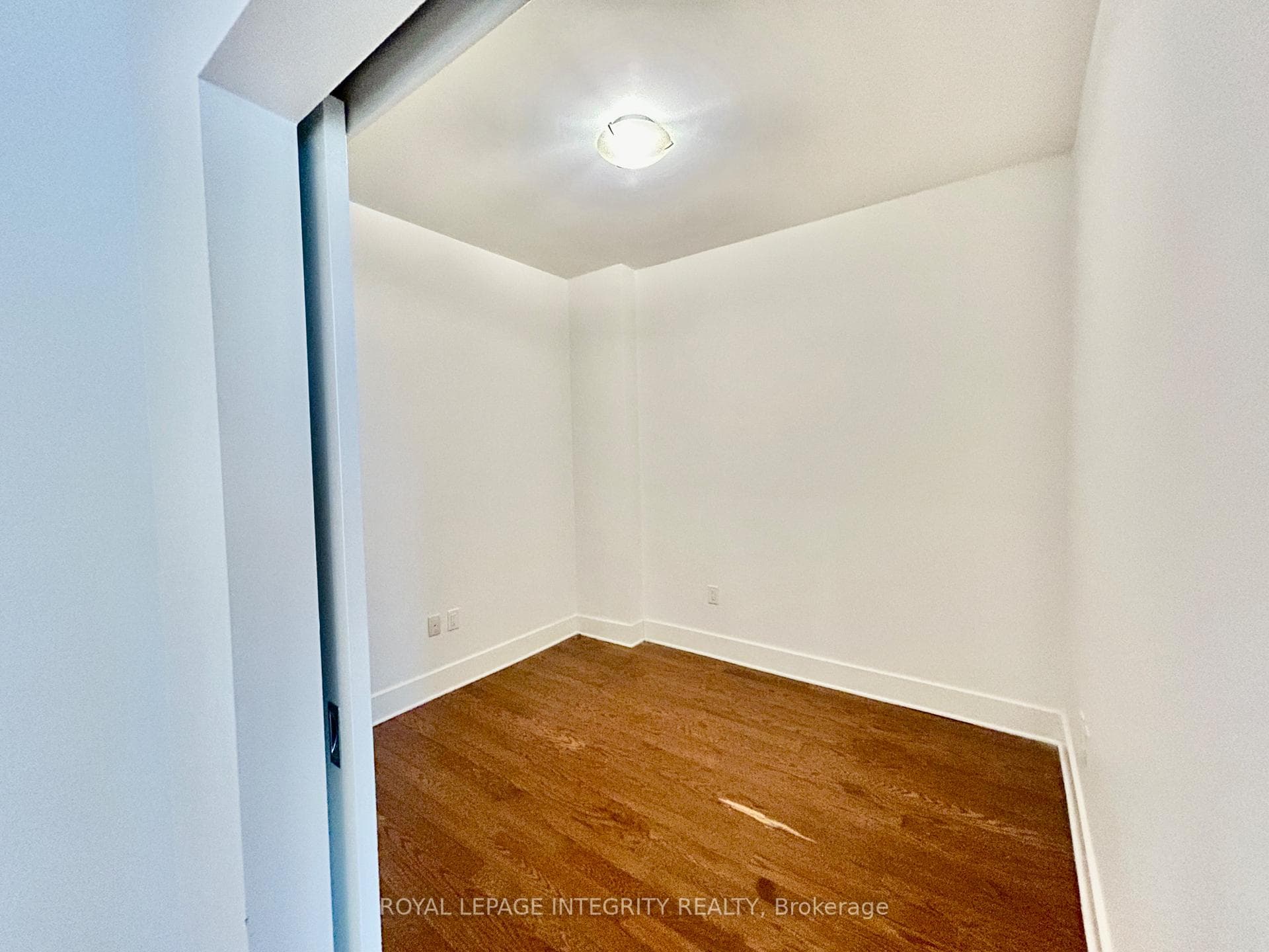 101 Richmond Road Unit 420 photo 13