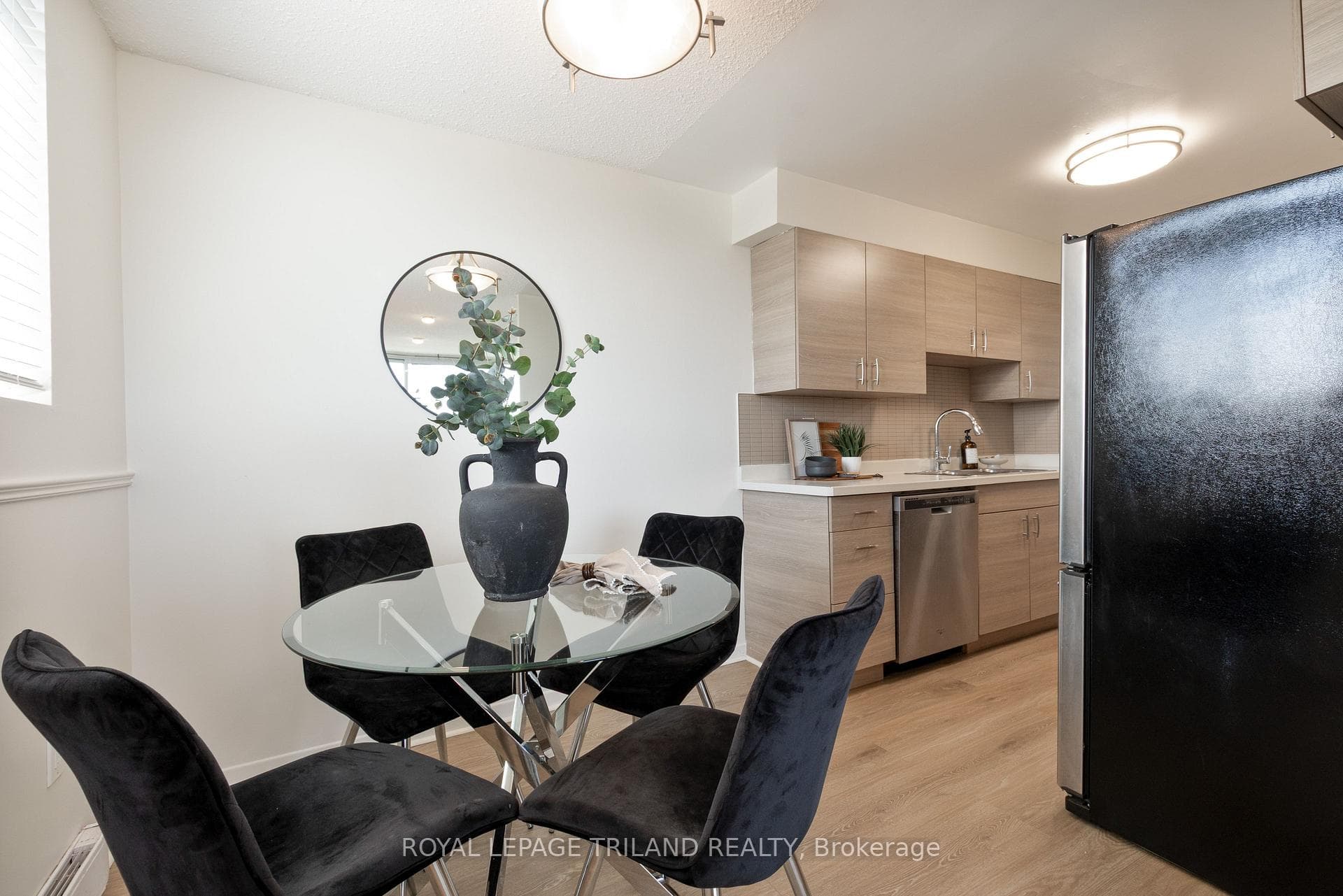 127 Belmont Drive Unit 802 photo 16