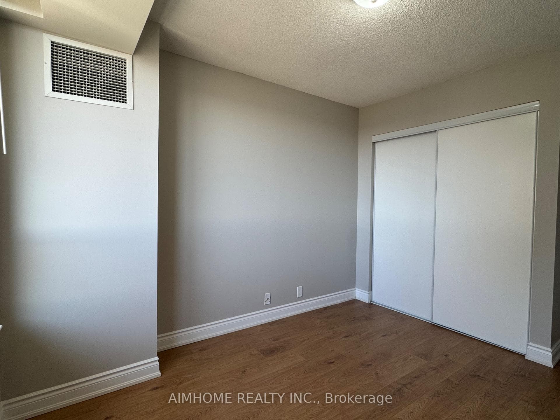 80 HARRISON GARDEN Boulevard Unit 2223 photo 26