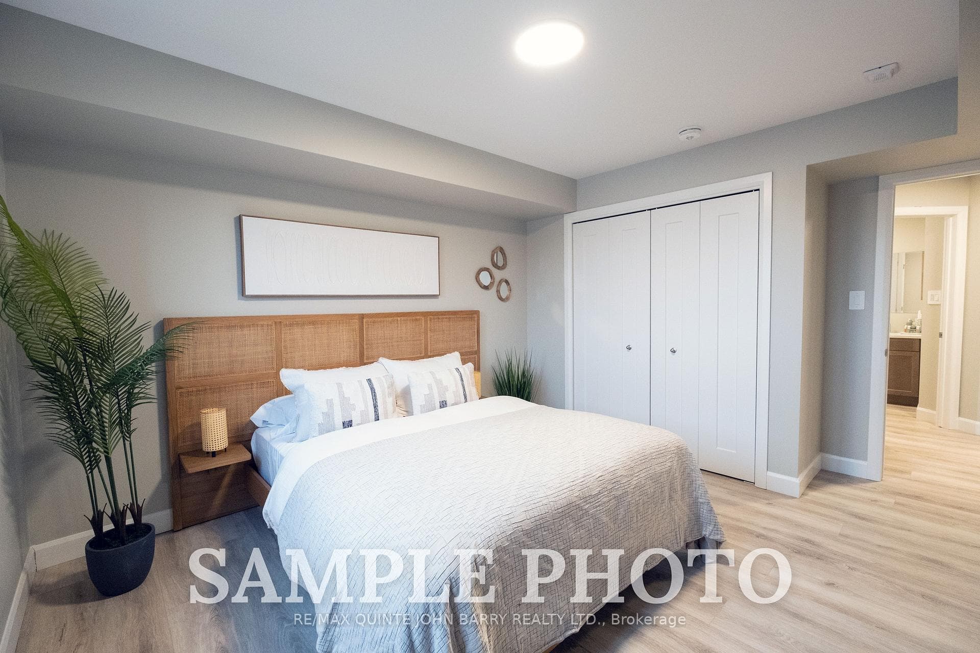 310-10 Hillside Meadow Drive photo 9