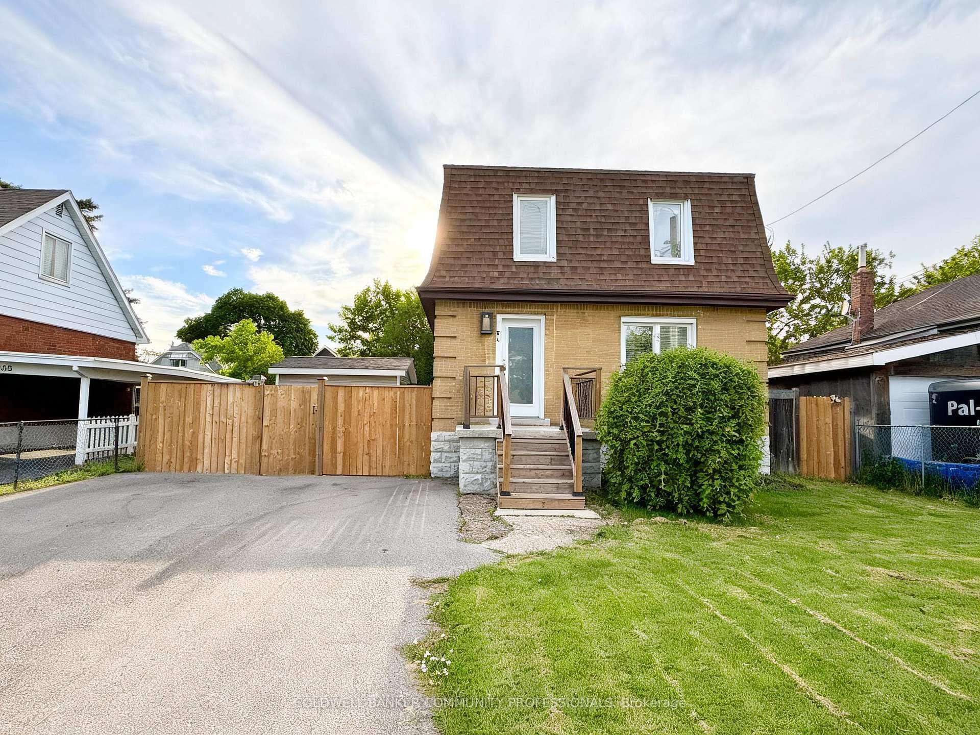 94 Howard Avenue photo 1