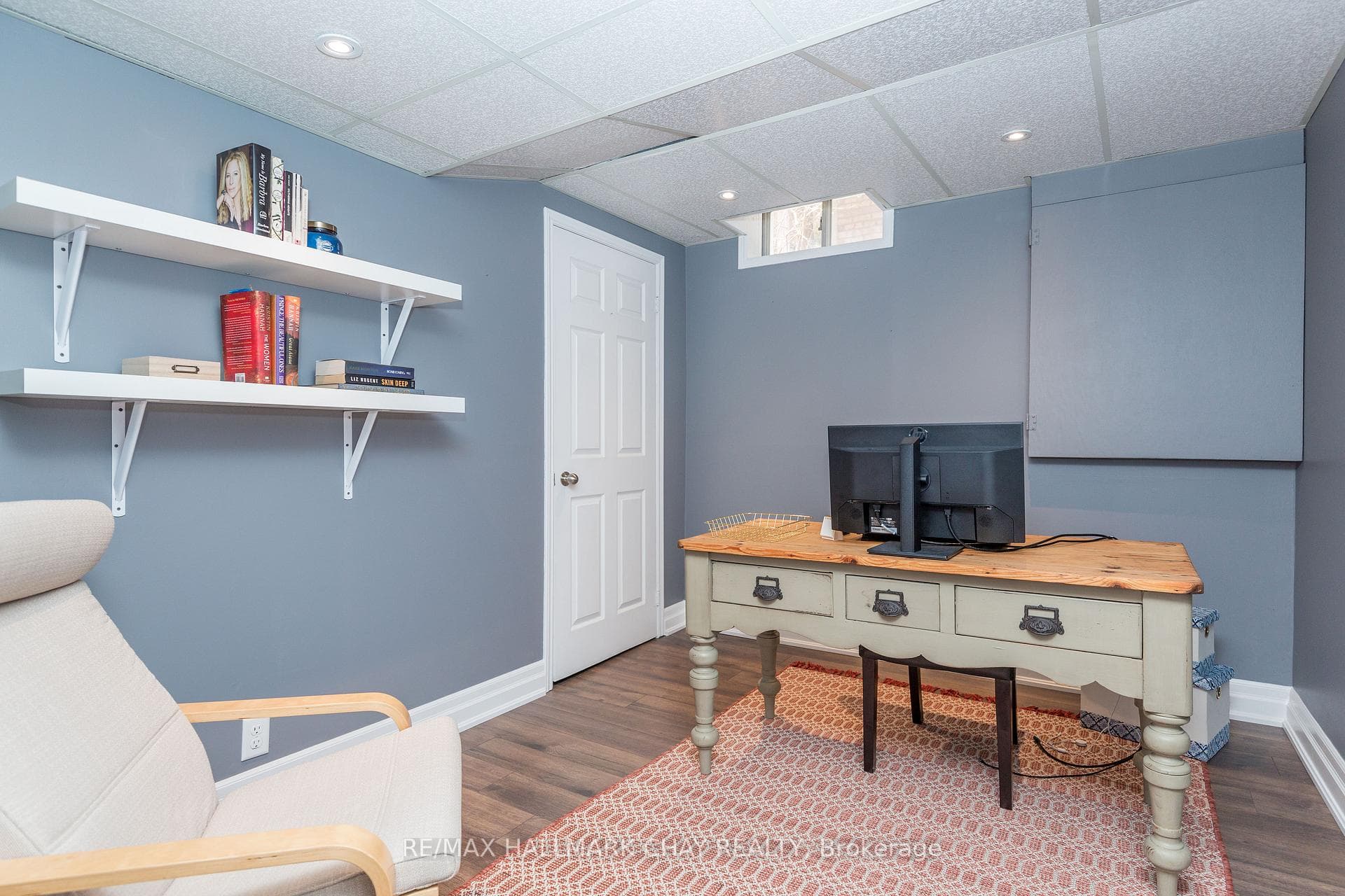 Lower level bedroom / office space
