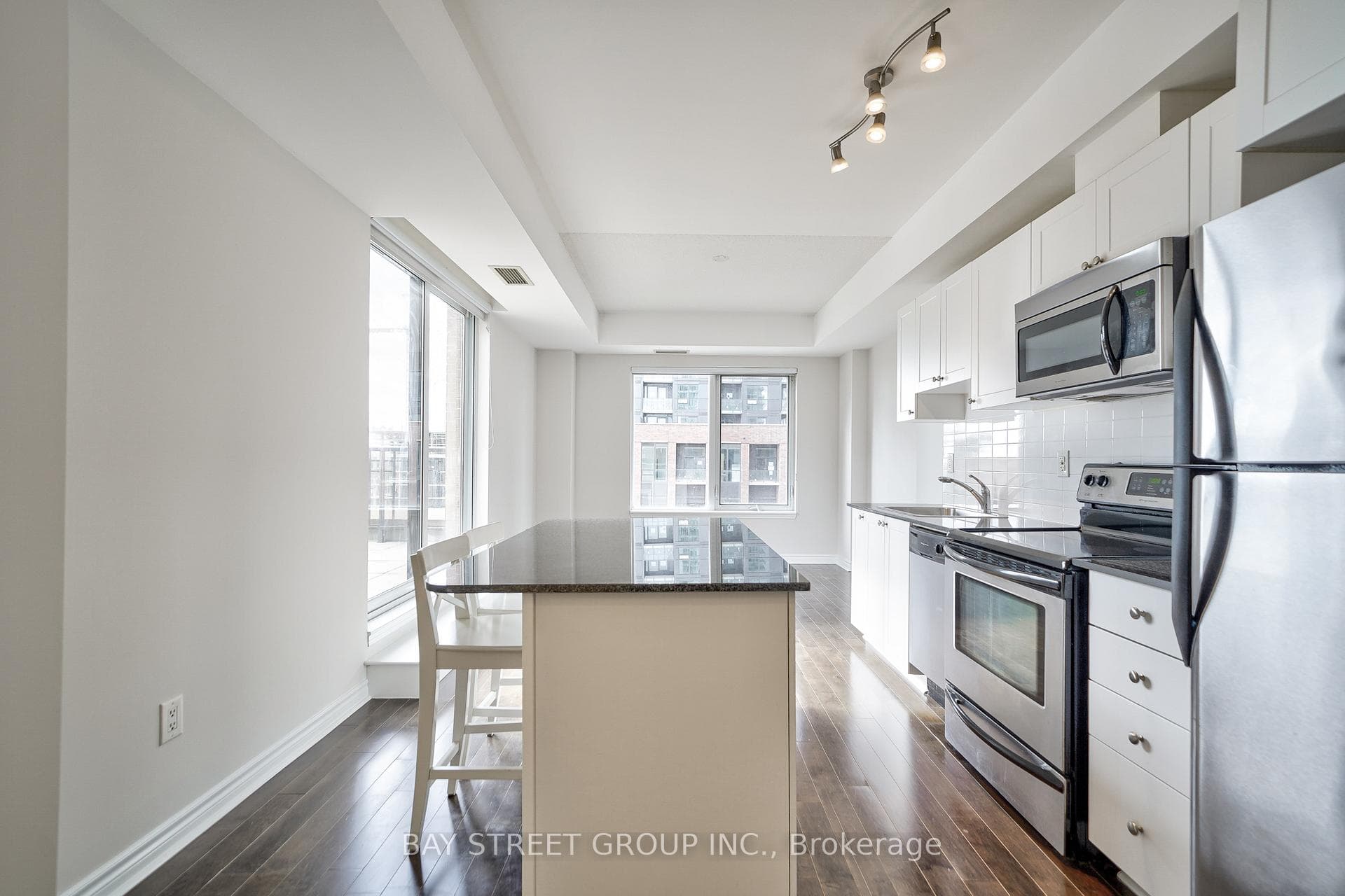 385 Prince Of Wales Drive Unit 708 photo 8