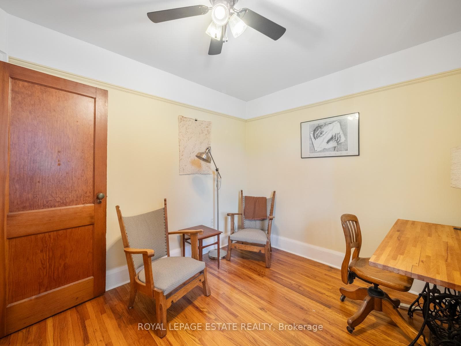 2275 Queen Street photo 27