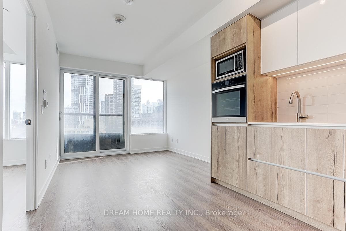 319 jarvis Street Unit 1116 photo 22