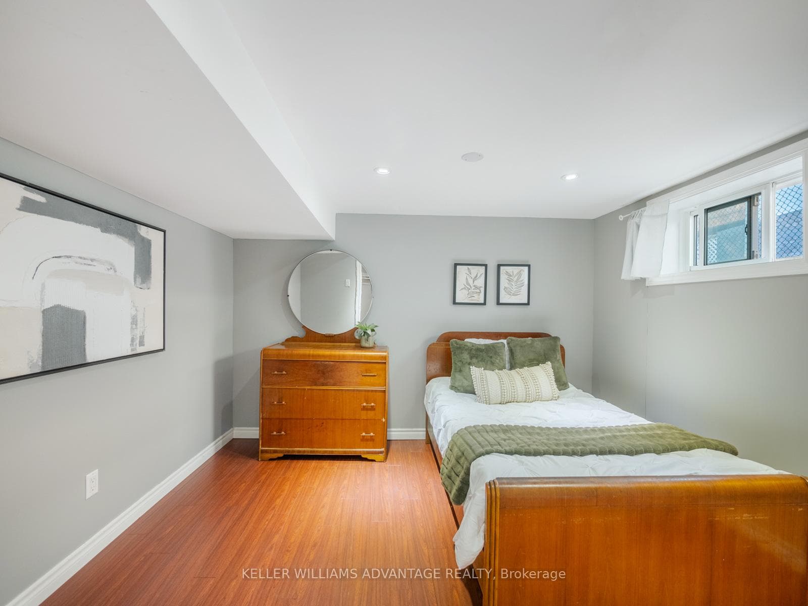 88 Wellesworth Drive photo 29