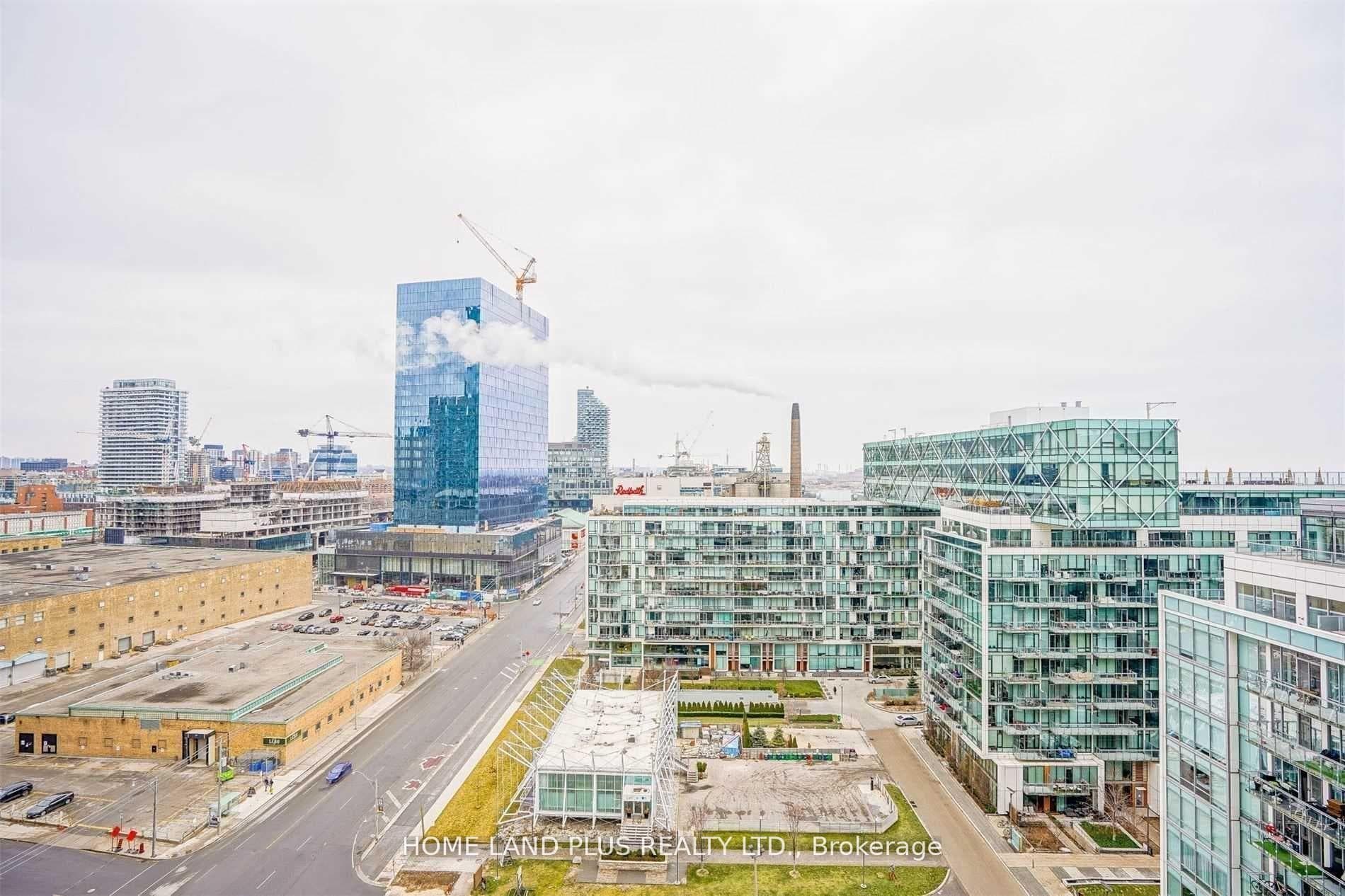 15 Queens Quay Unit 421 photo 24