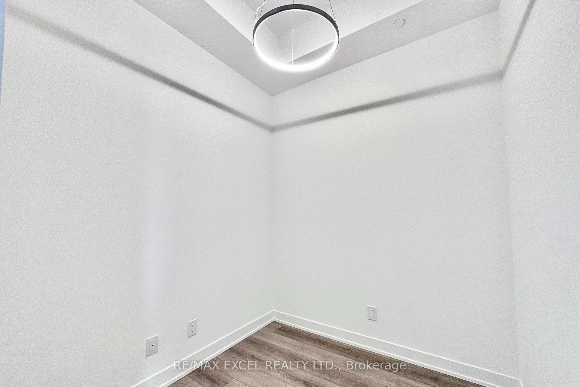 8119 Birchmount Road Unit 1401A photo 13