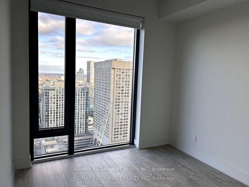 8 Cumberland Street Unit 3607 photo 6