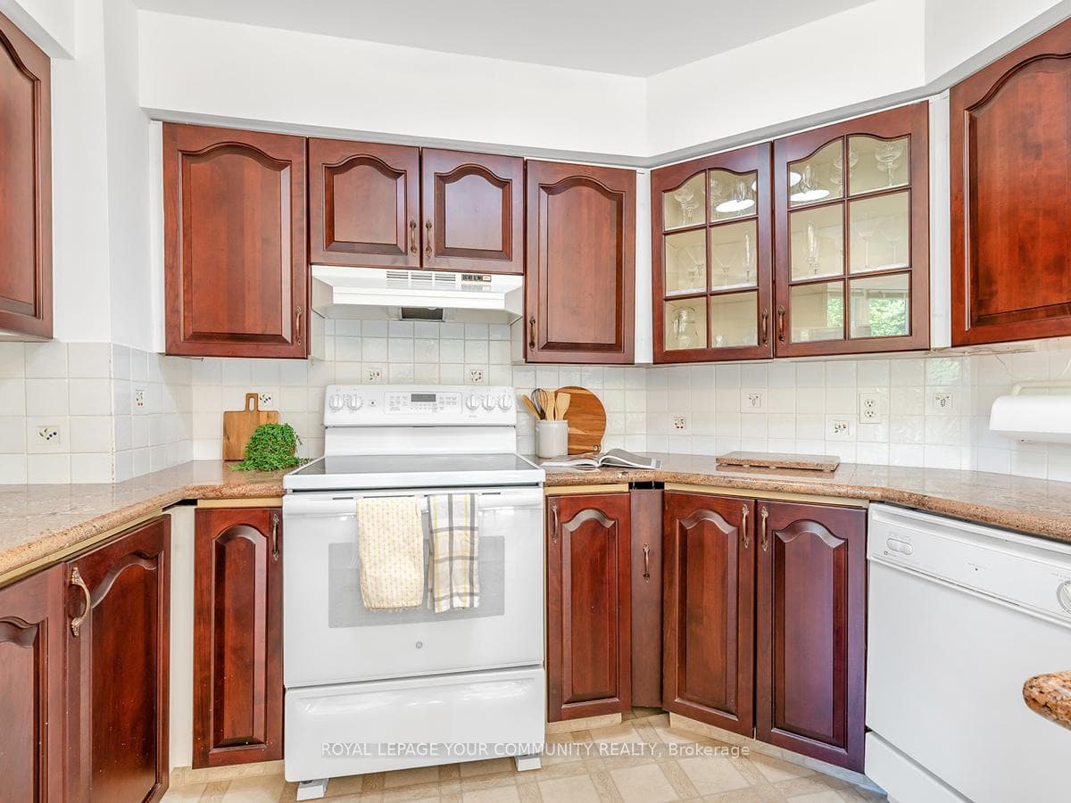 23 Anderson Place photo 12