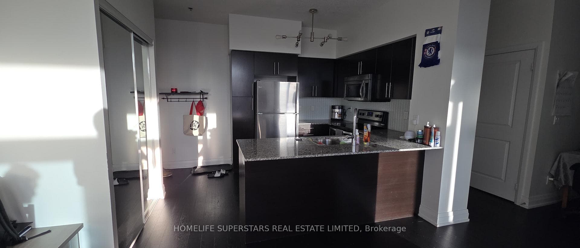 65 Speers Road Unit 301 photo 5