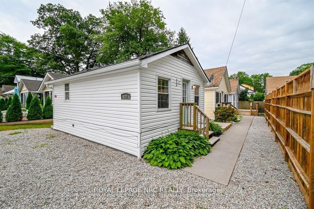 387 Elmwood Avenue photo 38