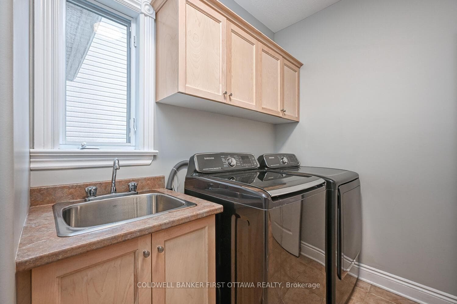 105 Sirocco Crescent photo 22