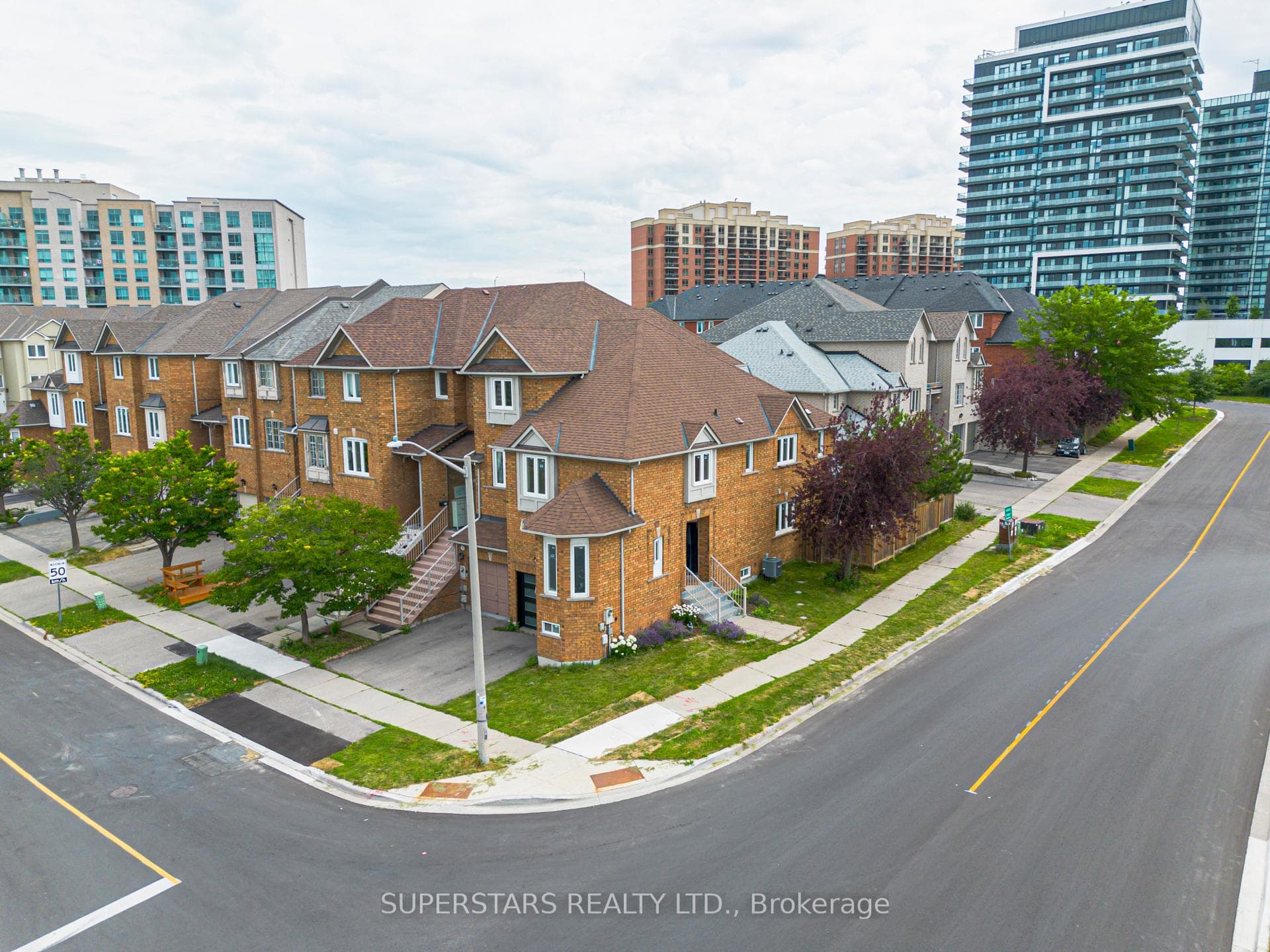 1 Baffin Court photo 29