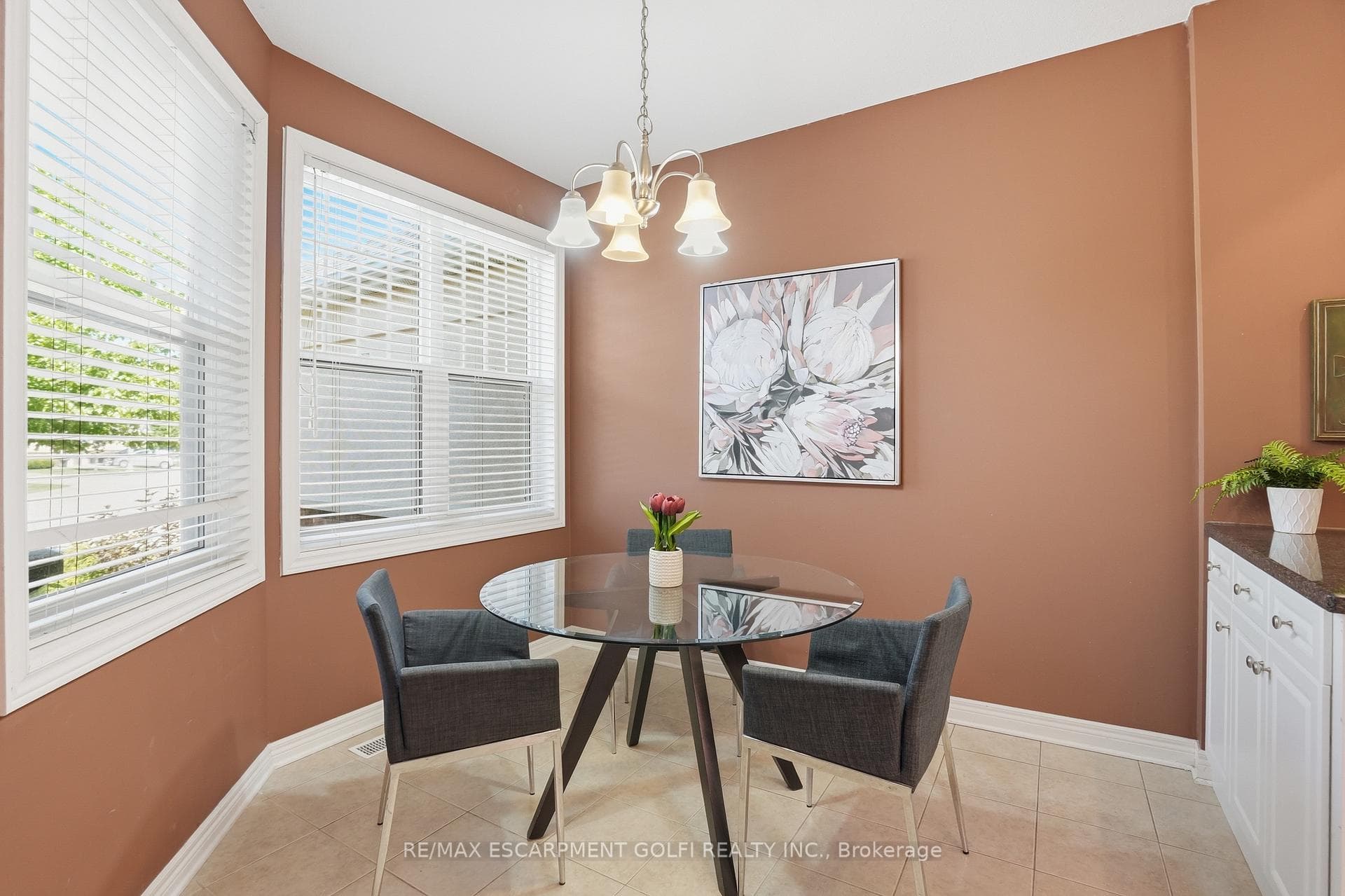 58 Glendale Avenue Unit 12 photo 6