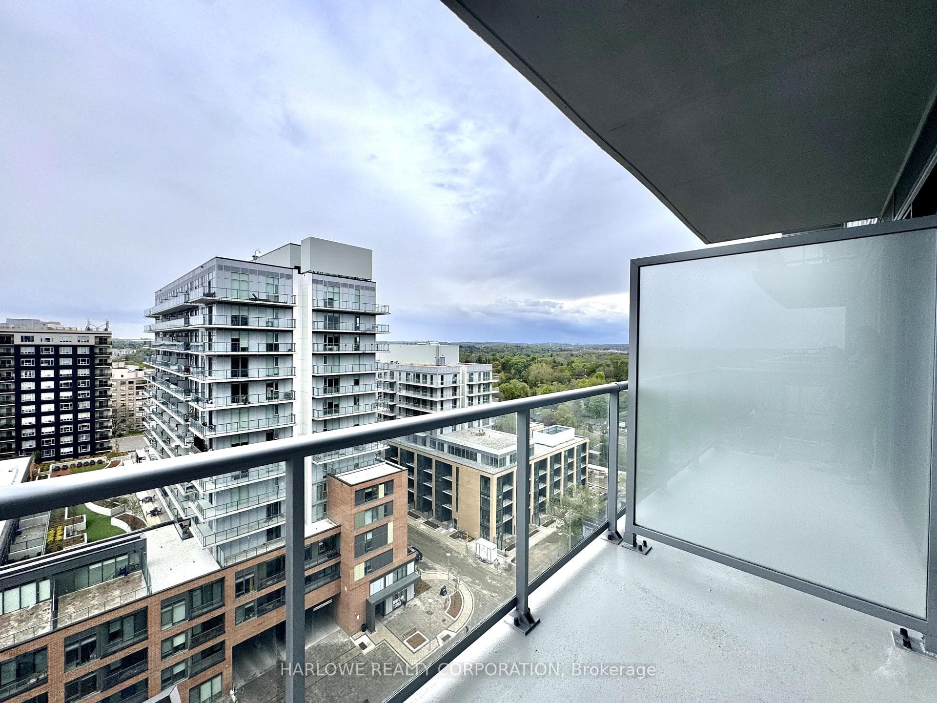 185 Deerfield Road Unit 1211 photo 5