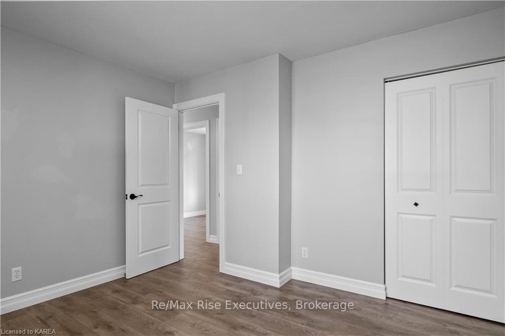140 UPPER PARK Road photo 23