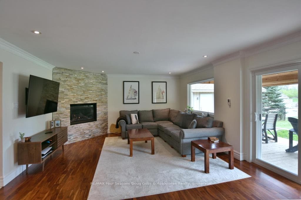 17 Silver Creek Drive photo 12