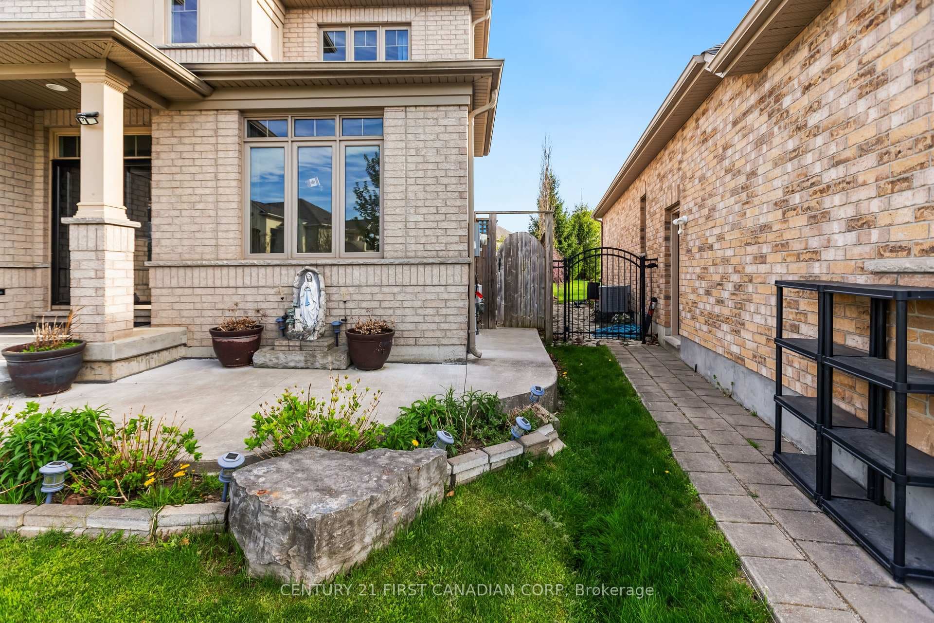 1479 Sandpiper Drive photo 4