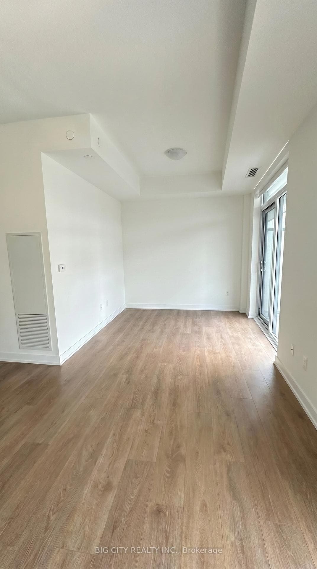 474 Caldari Road Unit 1604 photo 4
