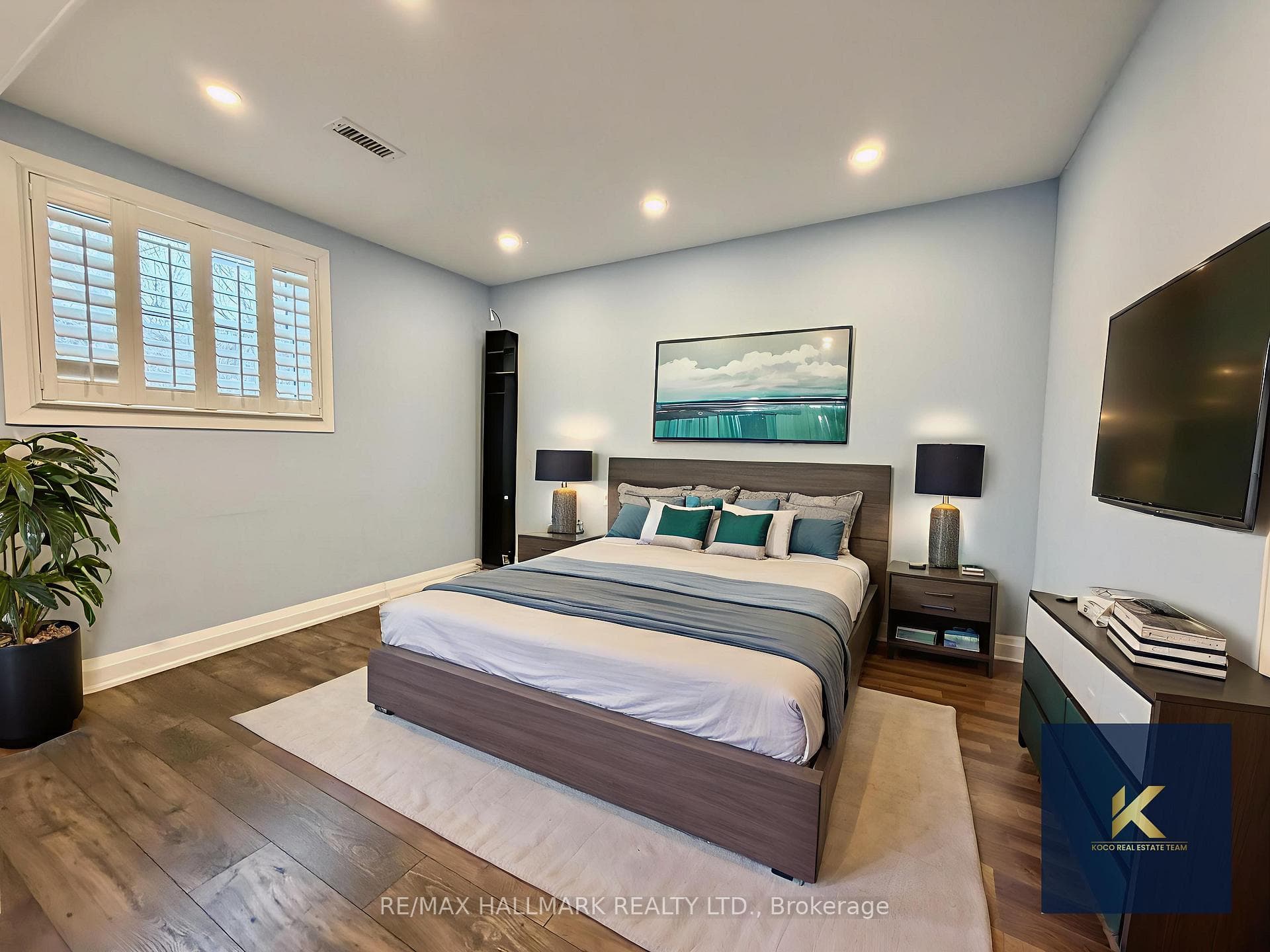 12 Sweetland Road photo 6