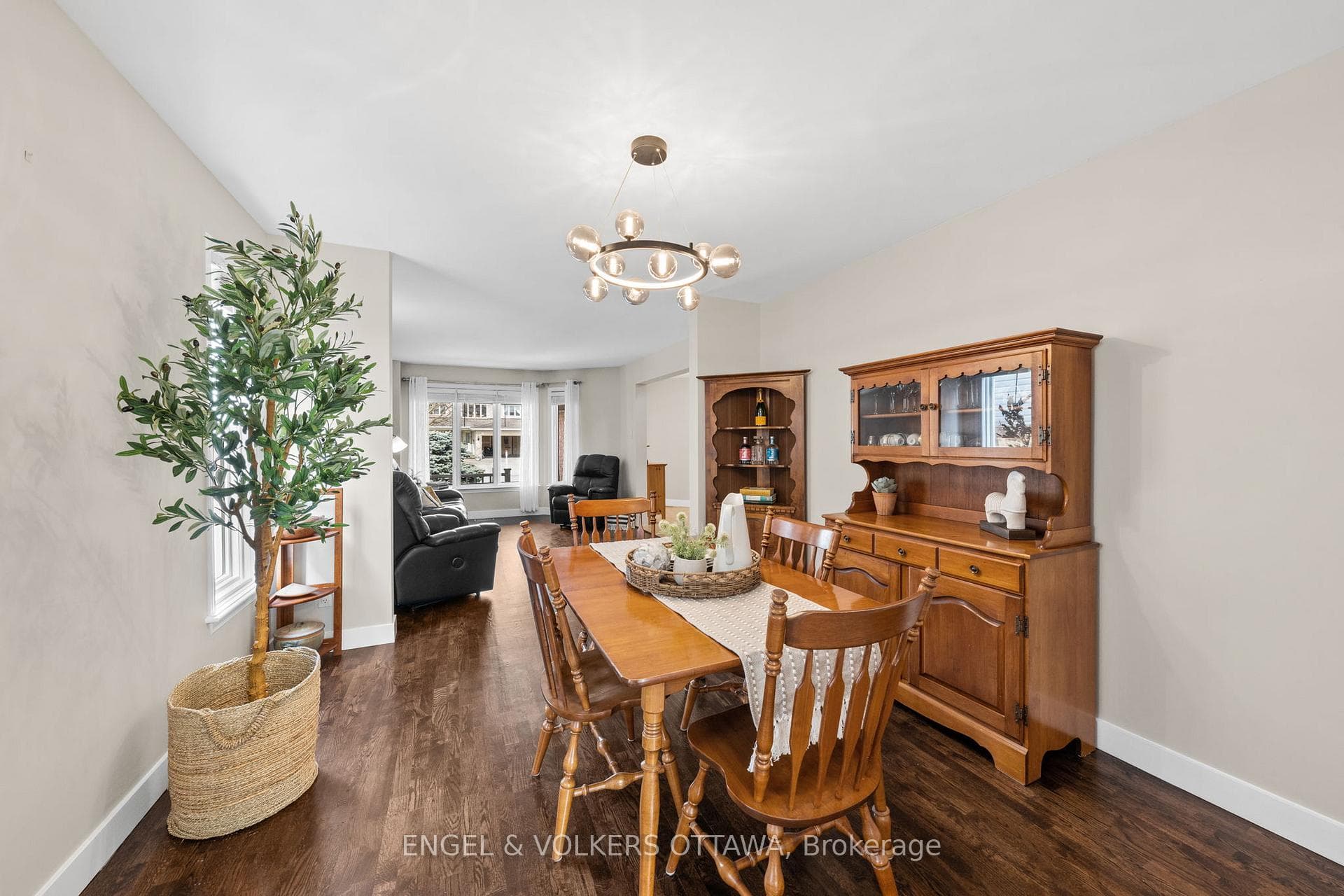 16 Mayford Avenue photo 5