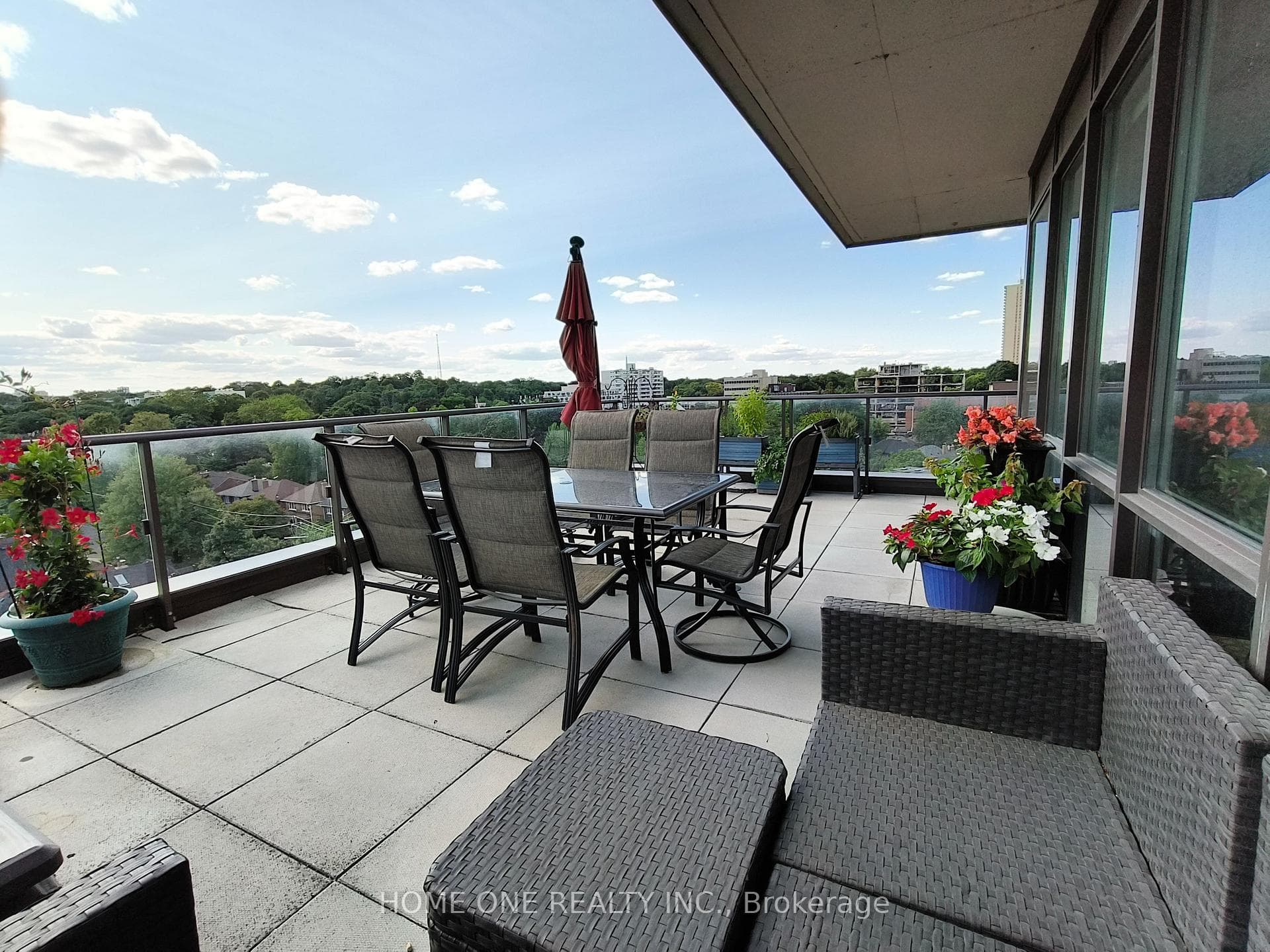 60 Berwick Avenue Unit 907 photo 3