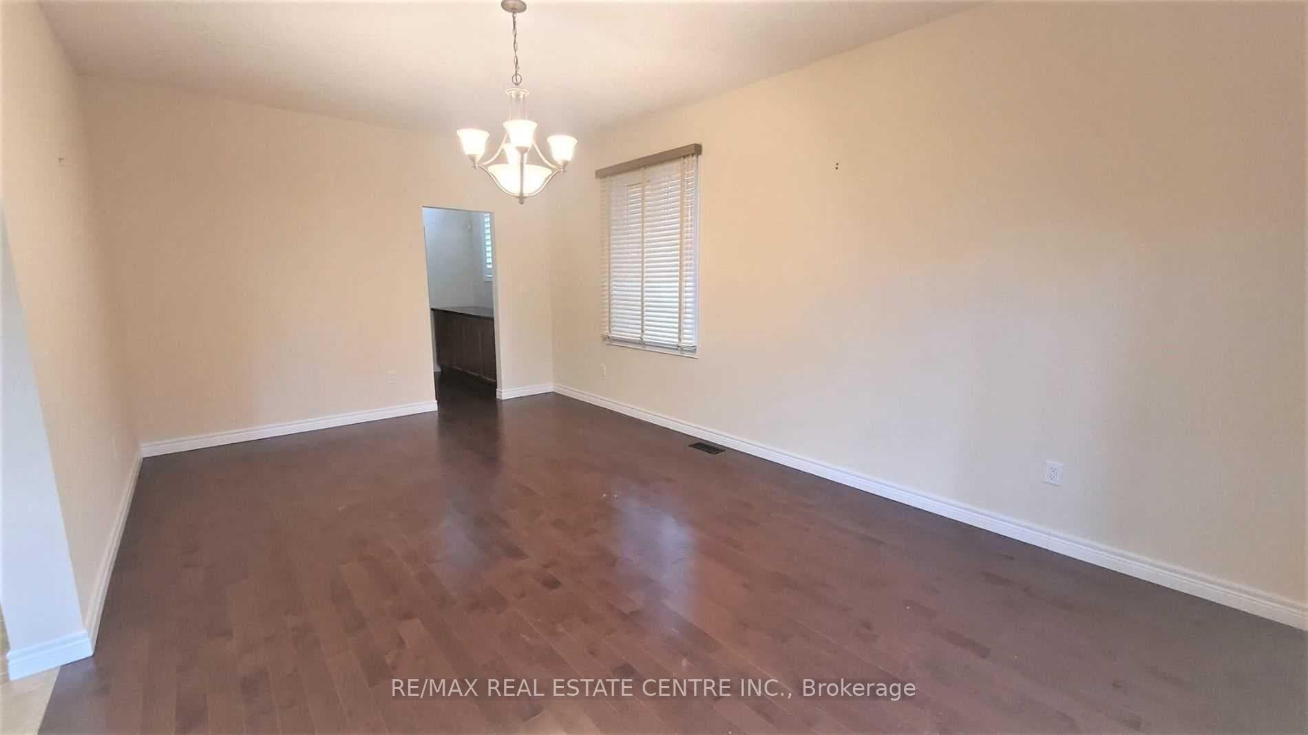 15 Sasha Court Unit (Upper Portion) photo 5