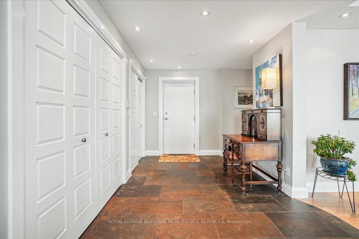 360 Pearl Street Unit 1301 photo 6