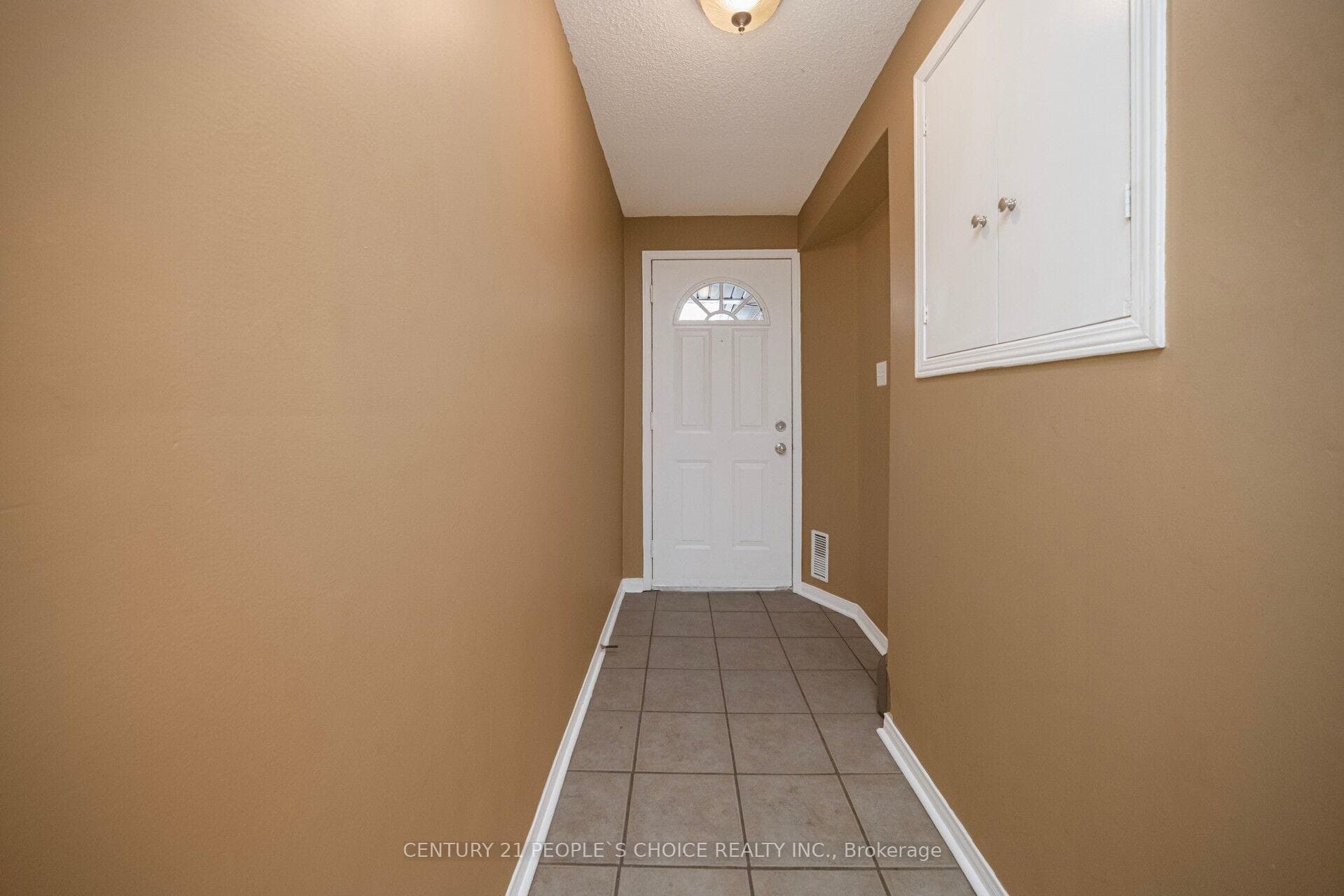 119 Spadina Road photo 7