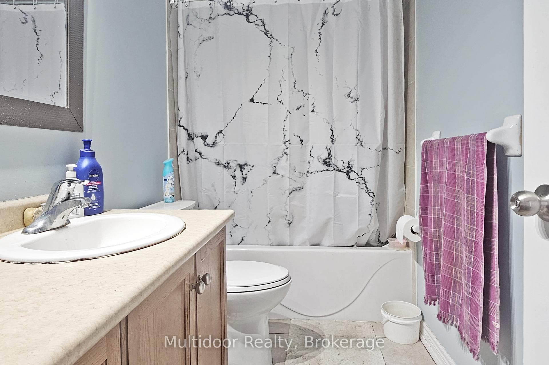 132 Bellchase Trail Unit Upper photo 12