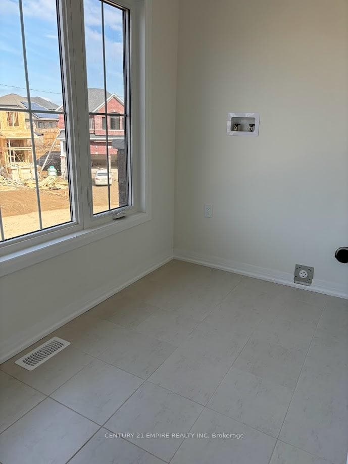 461 Robert Woolner Street photo 16