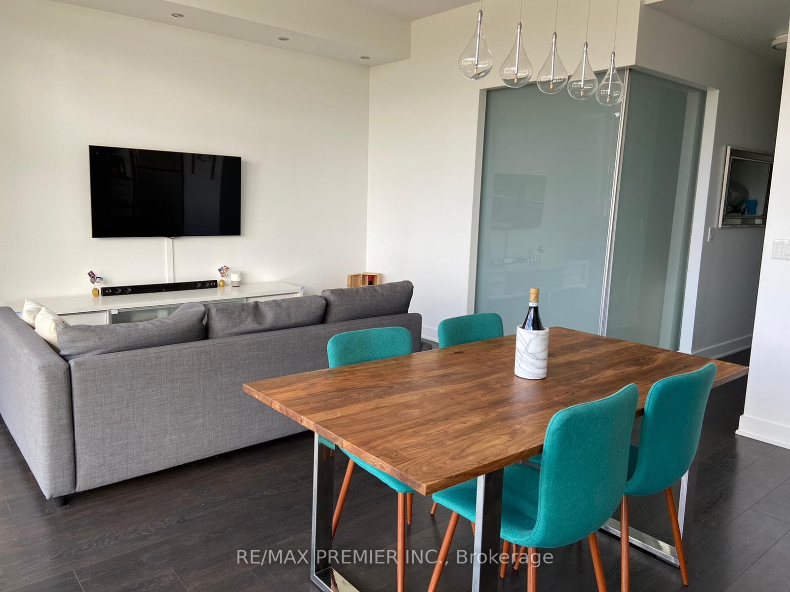 169 Fort York Boulevard Unit 231 photo 5