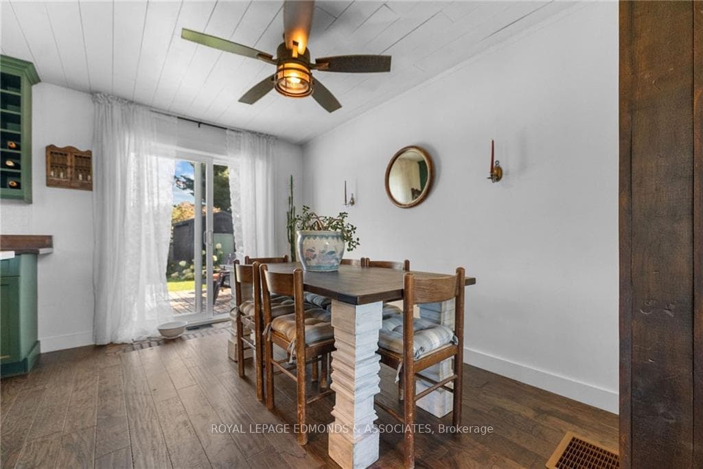 20 PORTAGE Road photo 12