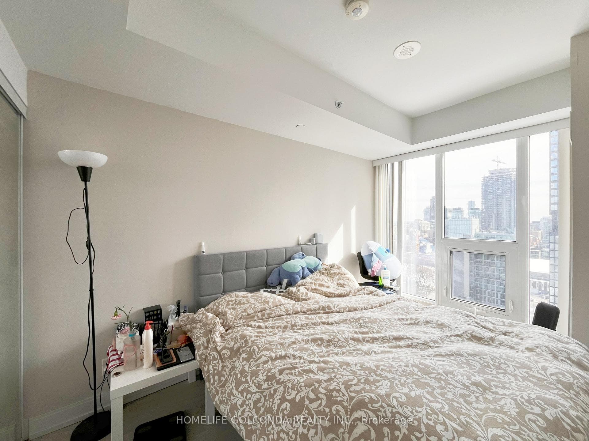 181 Dundas Street Unit 1707 photo 9