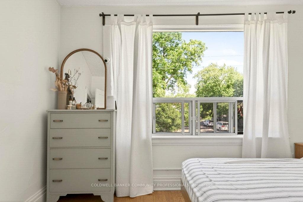 152 London Street photo 24