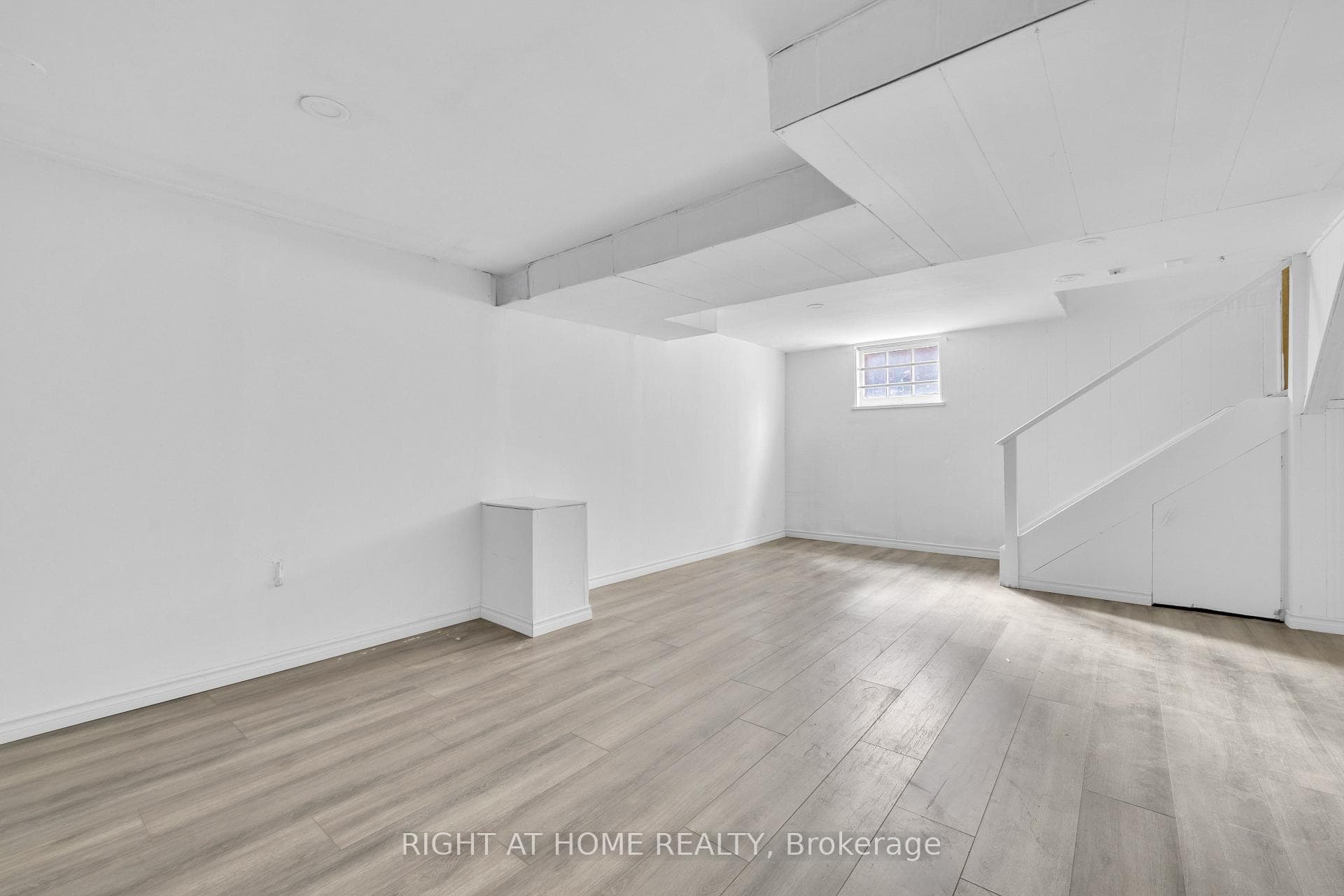 321 Rankin Avenue photo 15