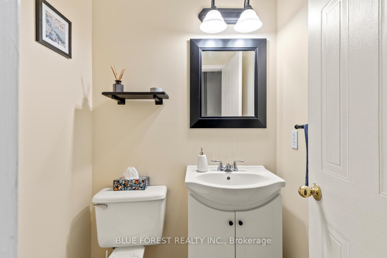 1199 Hamilton Road Unit 65 photo 5
