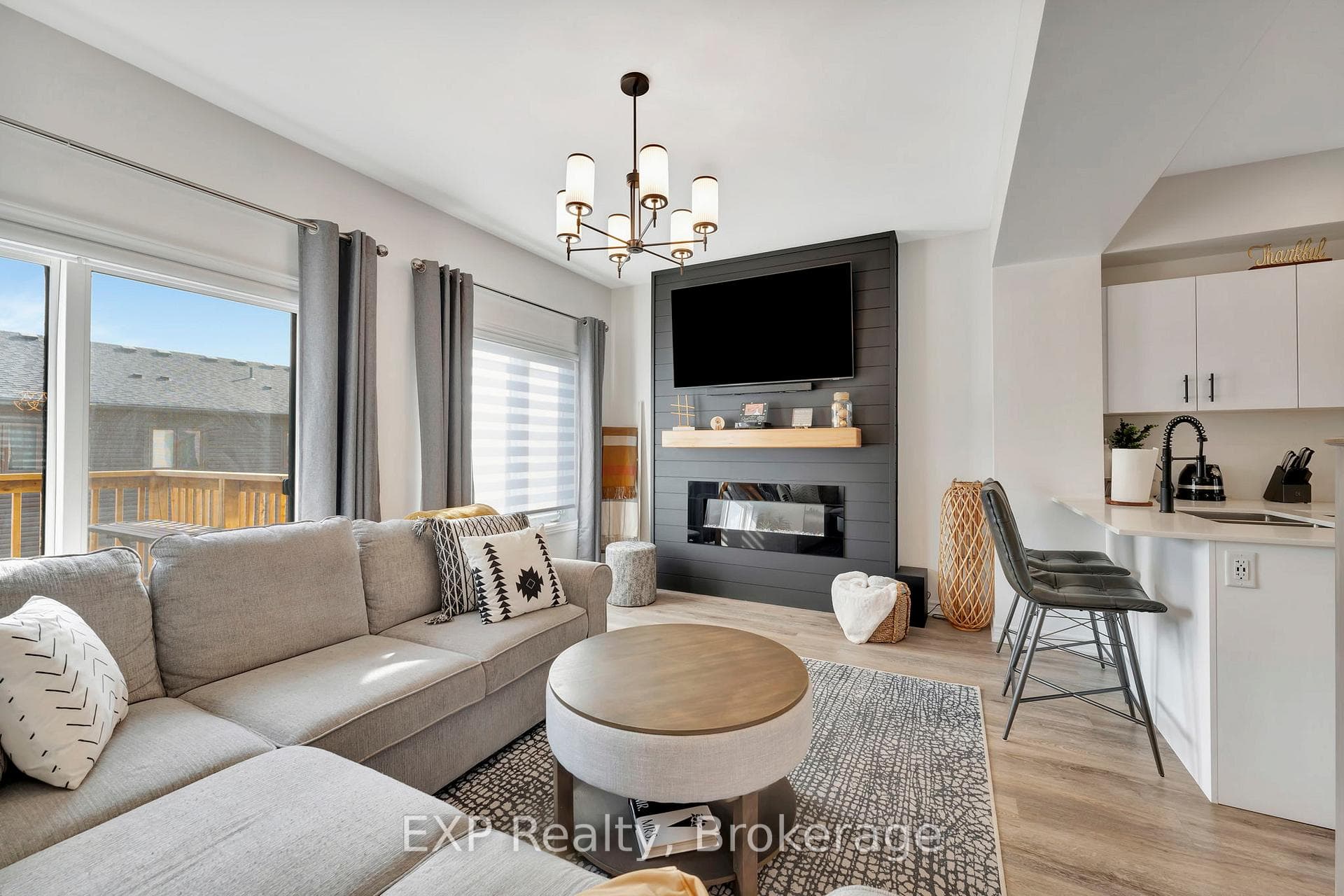 314 Equestrian Way Unit 18 photo 13