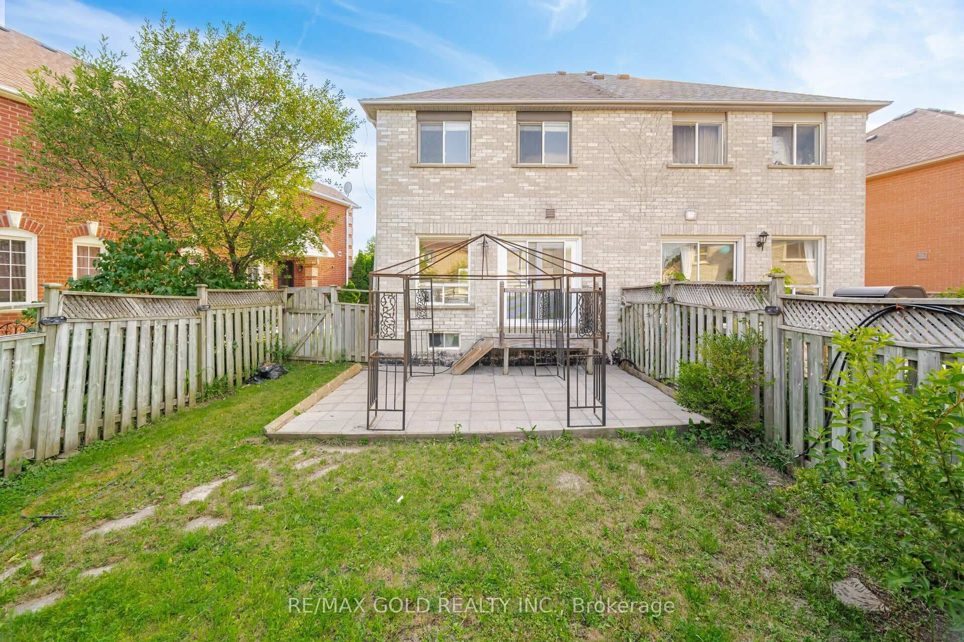 47 Caruso Drive photo 21