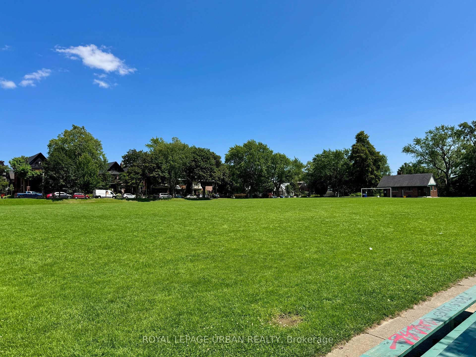24 Cavell Avenue photo 28