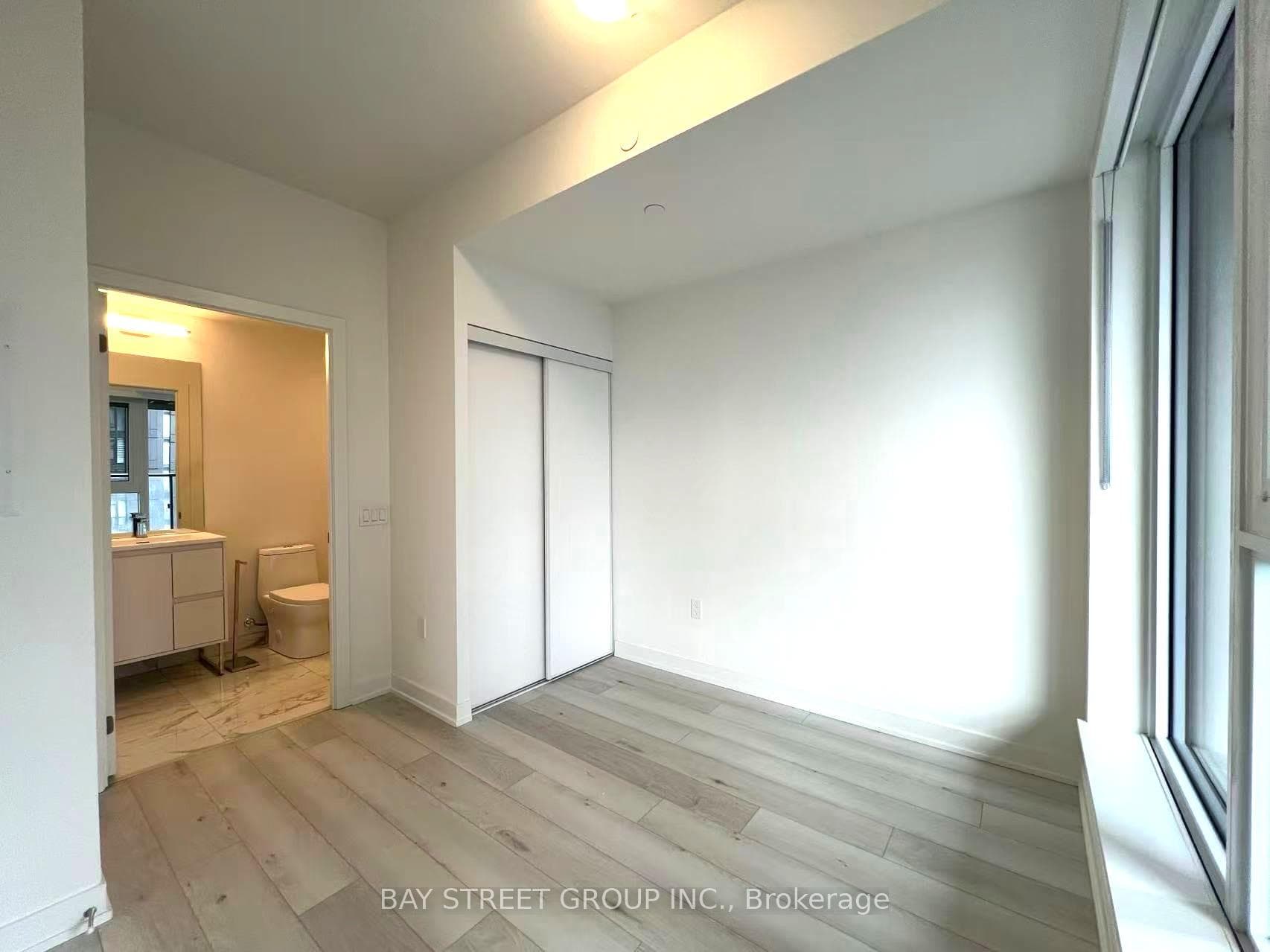5 Quarrington Lane Unit 902 photo 11