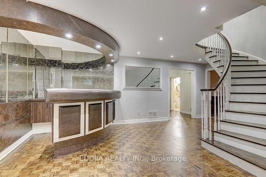 122 Cambridge Crescent photo 21