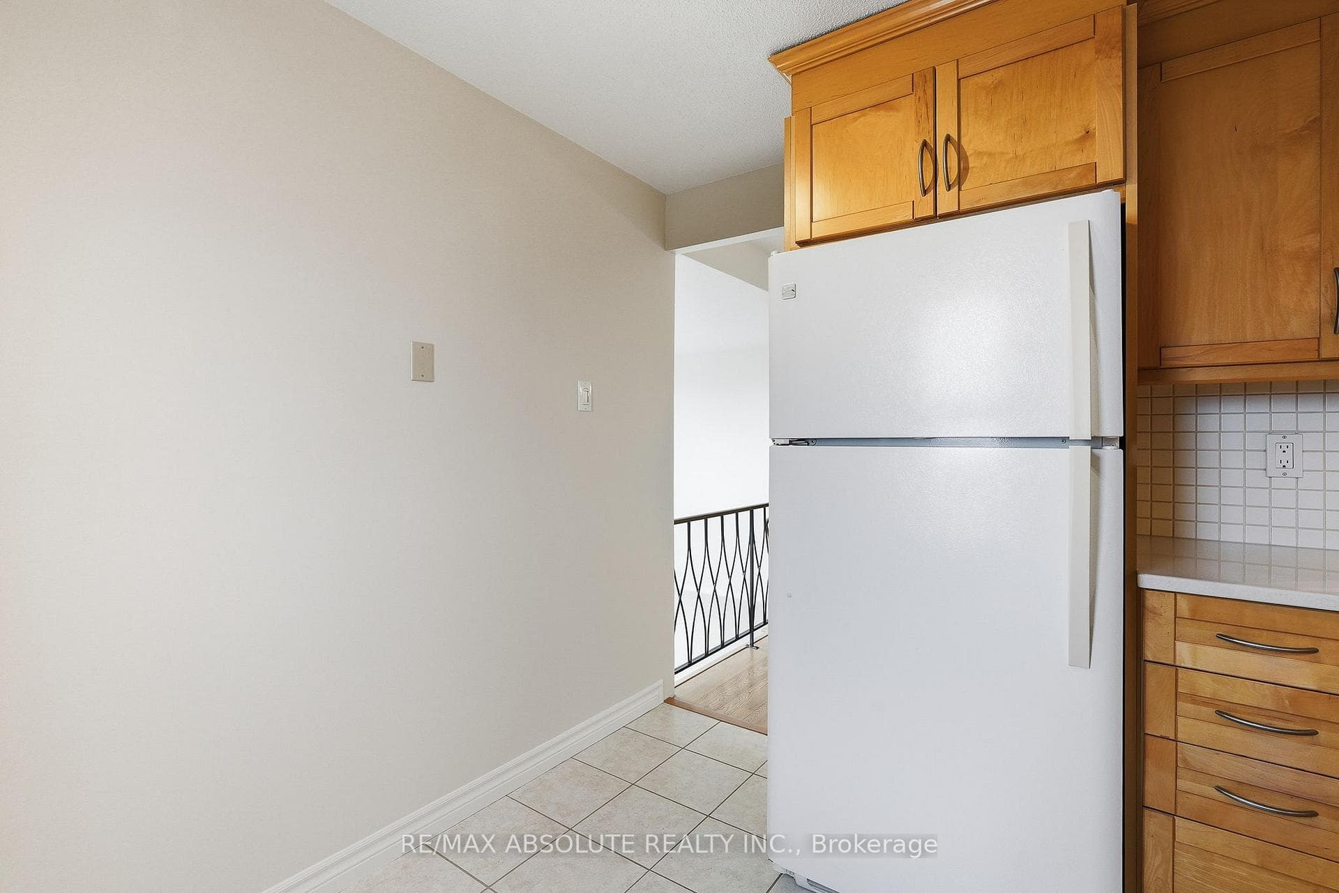 915 Elmsmere Road Unit 1010 photo 17